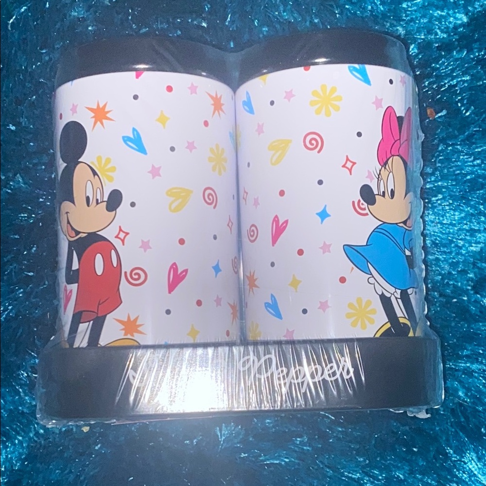 Disney Mickey and Minnie Salt 🧂 & Pepper Shakers
